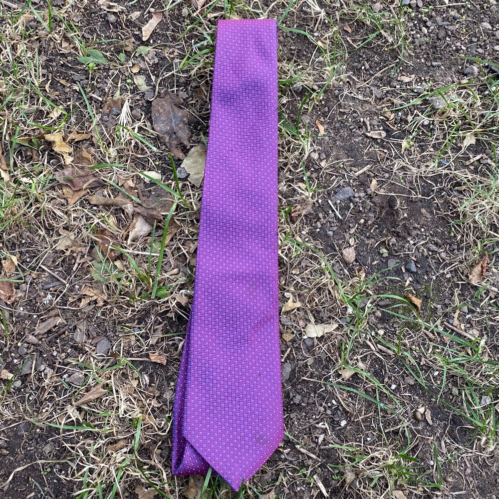 100% Silk Neck Tie  Banana Republic  Made in the USA Purple